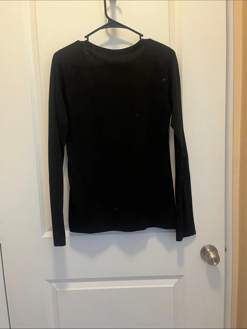 ALOHAS Black Long Sleeve Tee with White Surfboard Graphic
